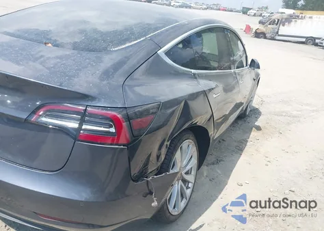 2018 Tesla Model 3 Long Range/Performance из США, поврежденный, VIN 5YJ3E1EB7JF086795